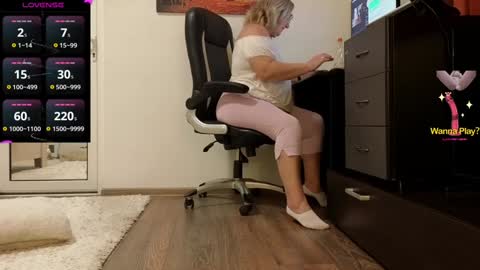 Snapshot of jameyla73 chatting on 7, 1, 2025 jameyla online show from 7, 1, 2025