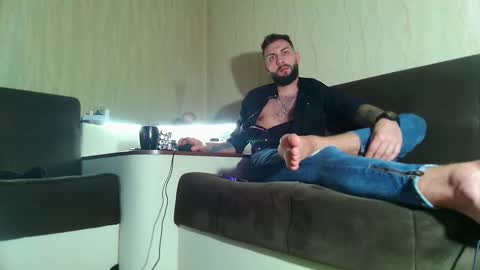 Snapshot of jamienoxus chatting on 22, 2, 2025 Robbie online show from 22, 2, 2025