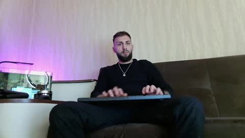 Snapshot of jamienoxus chatting on 7, 3, 2025 Robbie online show from 7, 3, 2025