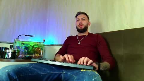 Snapshot of jamienoxus chatting on 8, 3, 2025 Robbie online show from 8, 3, 2025