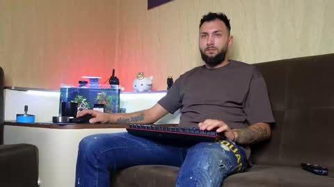 Snapshot of jamienoxus chatting on 1, 10, 2025 Robbie online show from 1, 10, 2025