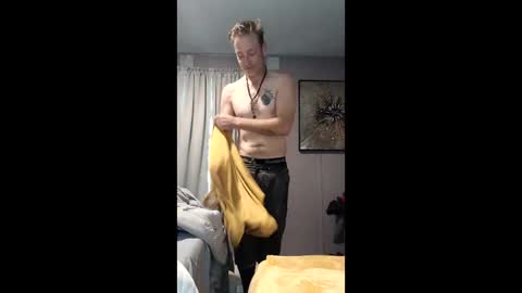 Supafly307blueeyes9in online show from 5, 11, 2025