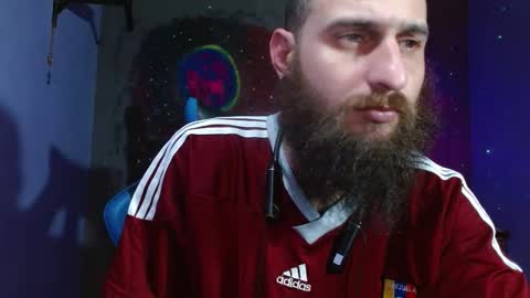 Snapshot of jammes_owen chatting on 19, 1, 2025 Jammes. online show from 19, 1, 2025