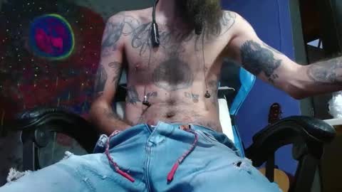 Snapshot of jammes_owen chatting on 29, 1, 2025 Jammes. online show from 29, 1, 2025