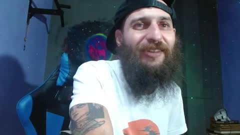 Snapshot of jammes_owen chatting on 3, 2, 2025 Jammes. online show from 3, 2, 2025