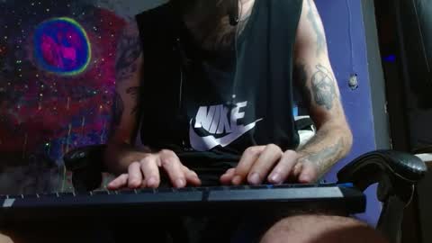 Snapshot of jammes_owen chatting on 6, 2, 2025 Jammes. online show from 6, 2, 2025