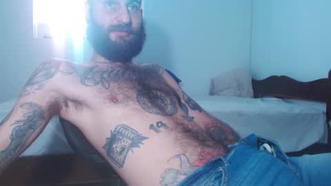 Snapshot of jammes_owen chatting on 28, 9, 2025 Jammes. online show from 28, 9, 2025