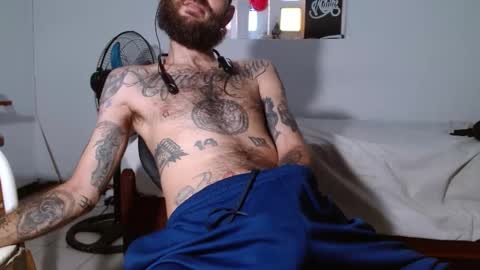 Snapshot of jammes_owen chatting on 4, 10, 2025 Jammes. online show from 4, 10, 2025