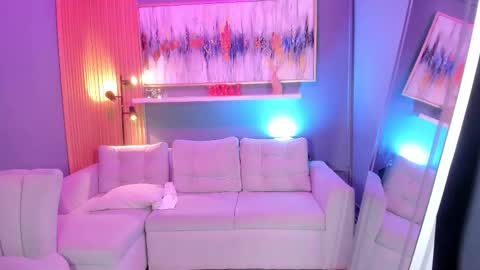 Janinne  online show from 6, 3, 2026