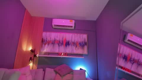 Janinne  online show from 6, 4, 2026