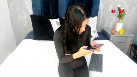 Janna  online show from 2, 4, 2026