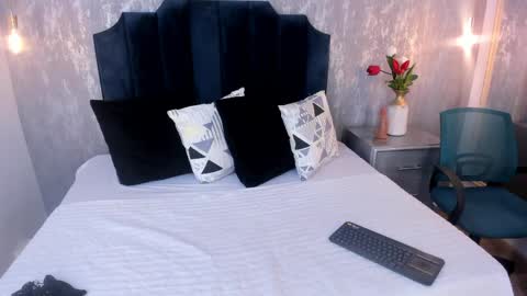 Janna  online show from 6, 4, 2026