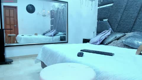 Snapshot of janna_foxx chatting on 1, 6, 2026 Janna online show from 1, 6, 2026