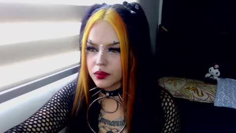 Snapshot of janna_ink chatting on 7, 2, 2025      online show from 7, 2, 2025