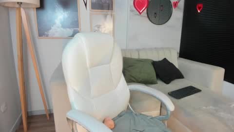 Janne for u online show from 8, 2, 2025