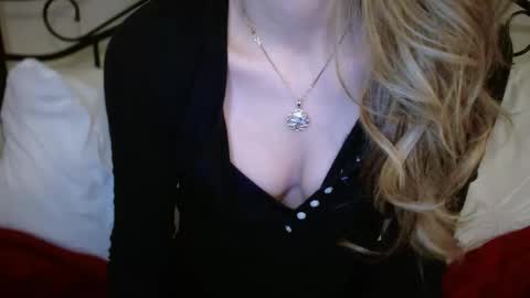 Snapshot of januarydaze chatting on 15, 2, 2026 the small pp whisperer ball puncher online show from 15, 2, 2026