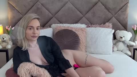 jaquelinemerlot online show from 6, 3, 2025