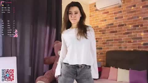 Chloe online show from 23, 10, 2025