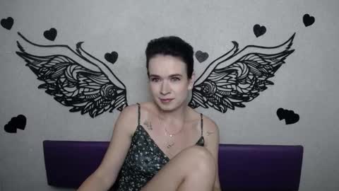 JasmineKouch online show from 28, 9, 2025