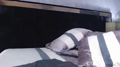 Jazmin online show from 5, 3, 2025