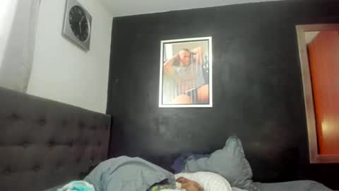    online show from 25, 11, 2025