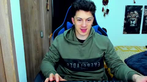 Javier online show from 14, 12, 2024