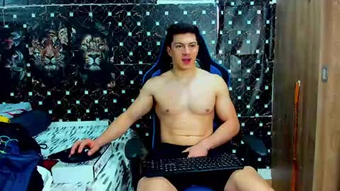 Snapshot of javiersexymann chatting on 11, 5, 2026 Javier online show from 11, 5, 2026