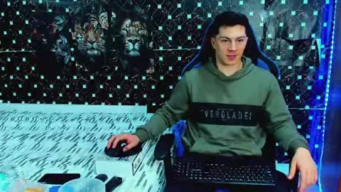 Snapshot of javiersexymann chatting on 5, 6, 2026 Javier online show from 5, 6, 2026