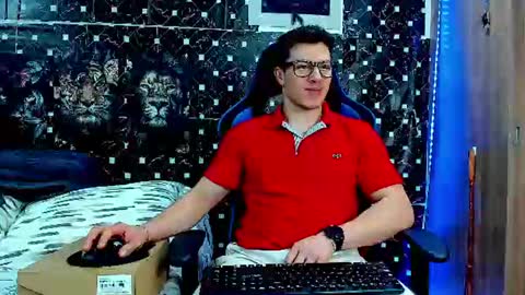 Javier online show from 8, 8, 2026