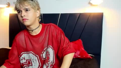 Snapshot of jaxson_cum chatting on 12, 11, 2025 jaxson_cum online show from 12, 11, 2025