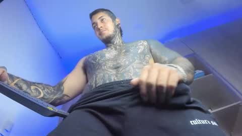 Snapshot of jaxxon22cm chatting on 27, 2, 2026 Michael independient model online show from 27, 2, 2026