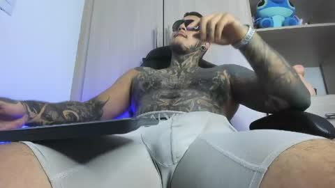 Michael independient model online show from 26, 5, 2026