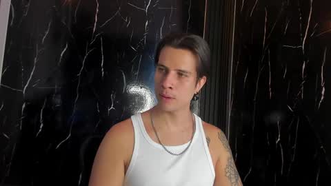 Snapshot of jayalvarrez_ chatting on 7, 5, 2026 Jay Alvarrez online show from 7, 5, 2026