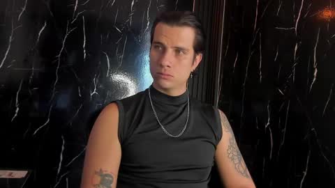Snapshot of jayalvarrez_ chatting on 8, 5, 2026 Jay Alvarrez online show from 8, 5, 2026