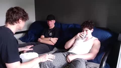 THE HOUSE online show from 6, 1, 2025