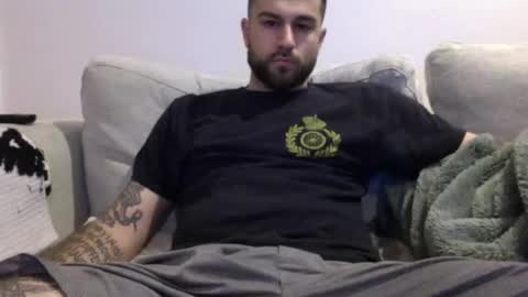 Snapshot of jayg333 chatting on 2, 12, 2025 jayg333 online show from 2, 12, 2025