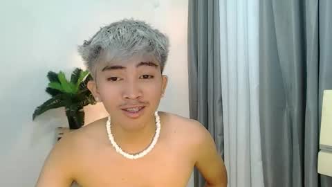 jaysee_hugecox online show from 16, 4, 2026