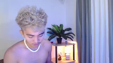 jaysee_hugecox online show from 23, 4, 2026