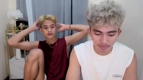 jaysee_hugecox online show from 25, 4, 2026