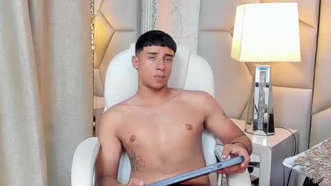 jaze_bradley online show from 1, 3, 2025