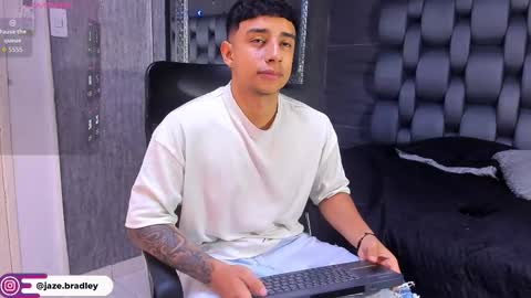 jaze_bradley online show from 16, 9, 2025