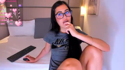 Jazmin online show from 24, 6, 2026