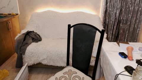 Angel online show from 12, 12, 2024