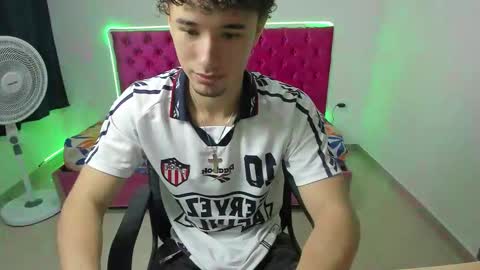 Snapshot of jean_burns chatting on 2, 2, 2026 jean_burns online show from 2, 2, 2026