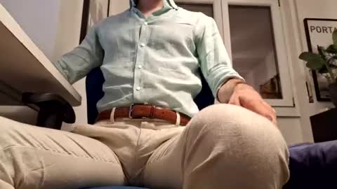 Snapshot of jean_kowalski chatting on 7, 7, 2026 Jean Kowalski online show from 7, 7, 2026