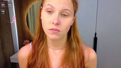 Snapshot of jeanninebeall chatting on 7, 2, 2026 Bella online show from 7, 2, 2026