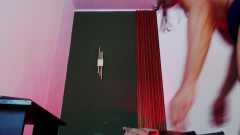 Snapshot of jeanys_sneider chatting on 15, 11, 2025 Jeays online show from 15, 11, 2025