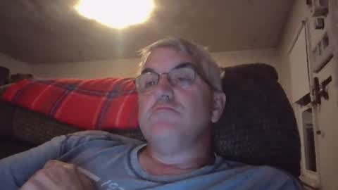 dadbody71 online show from 13, 10, 2025