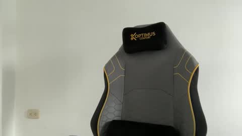 Jeff and Mugi  Independent model online show from 14, 4, 2026