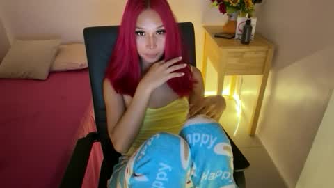 Snapshot of jejebels chatting on 26, 5, 2026 JEM3 online show from 26, 5, 2026